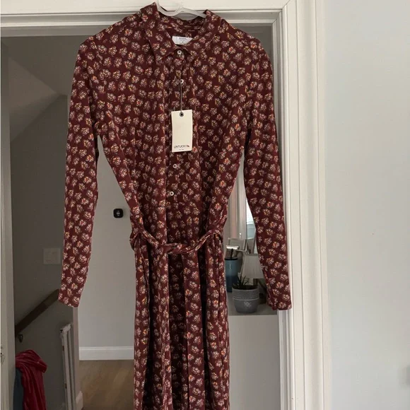 UNTUCKit Burgundy Patterned Long Sleeve Dress - Picture 2 of 6